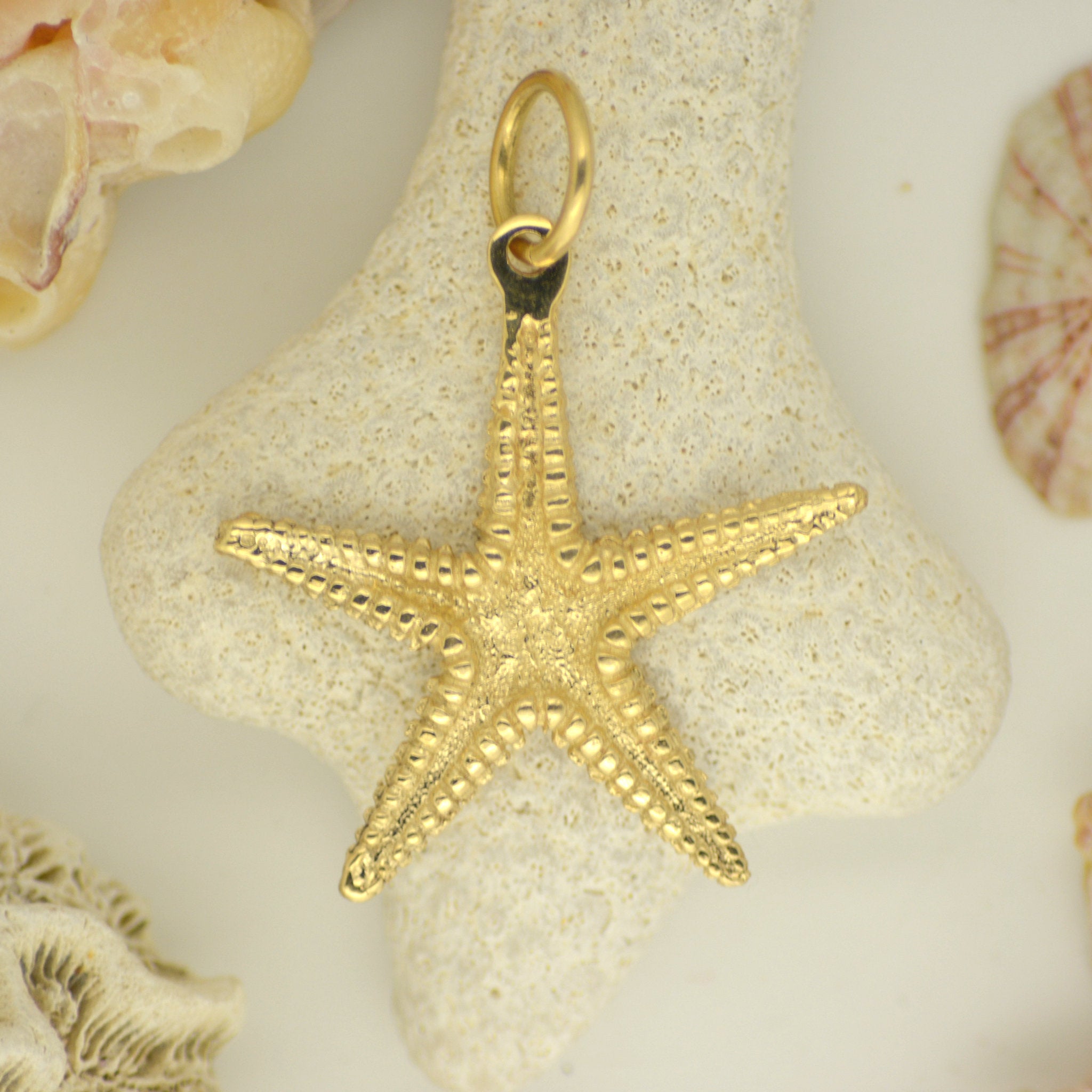 14K Gold Starfish pendant - eGallery Shoppe